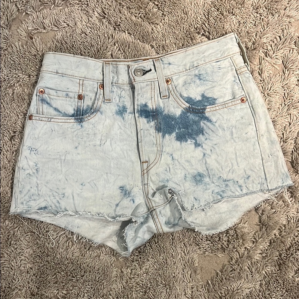Gently used Levi’s shorts